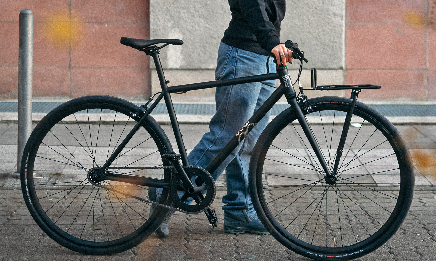 8bar Neukln steel v2 bici fixie singlespeed versatile ed economica, foto di Stefan Haehnel, pendolare urbano con portapacchi